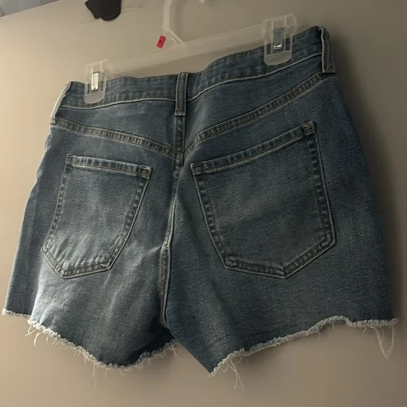 Old Navy Jeans - Picture 2 of 7